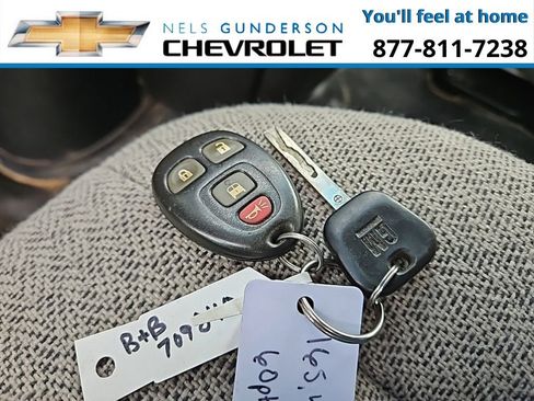Used 2017 Chevrolet Express 3500 Extended image 25