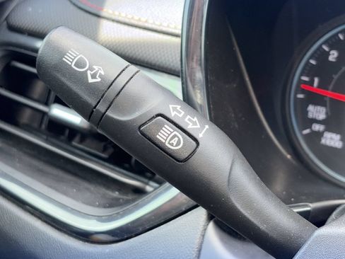 Used 2023 Chevrolet Equinox RS w/ RS Leather Package FWD image 19