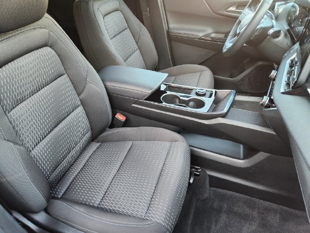 Used 2026 Chevrolet Equinox LT FWD image 19