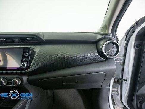 Used 2023 Nissan Kicks SV w/ Exterior Package FWD image 41