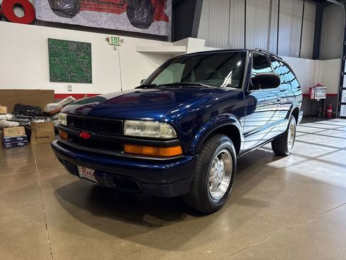 Used 2002 Chevrolet Blazer LS w/ Preferred Equipment Group image 93