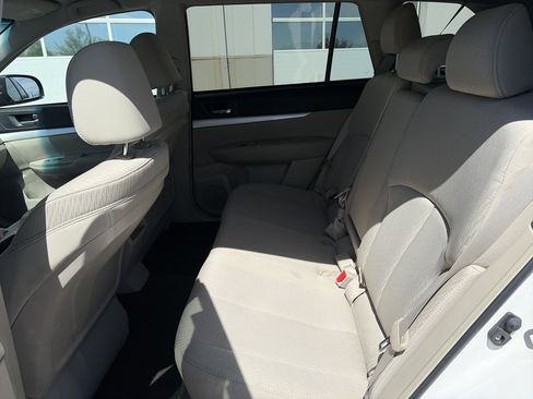 Used 2012 Subaru Outback 2.5i Premium w/ All-Weather Pkg AWD/4WD image 24