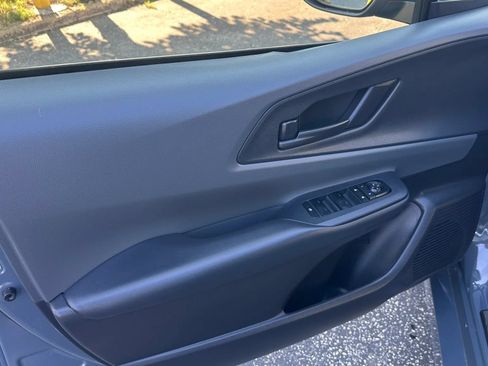 Used 2026 Toyota Prius LE FWD image 11