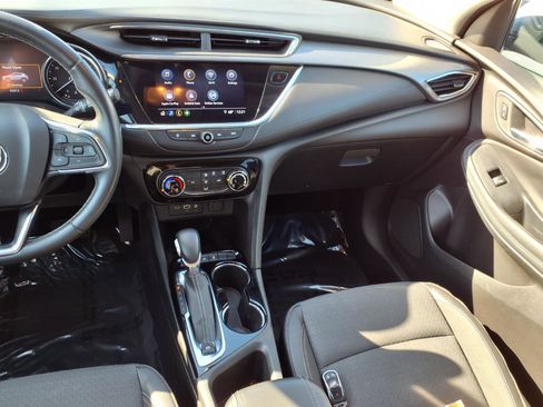Used 2021 Buick Encore GX Preferred w/ Sport Touring Package FWD image 3