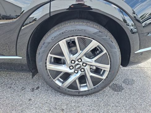 New 2026 Cadillac Optiq Luxury 1 RWD image 16