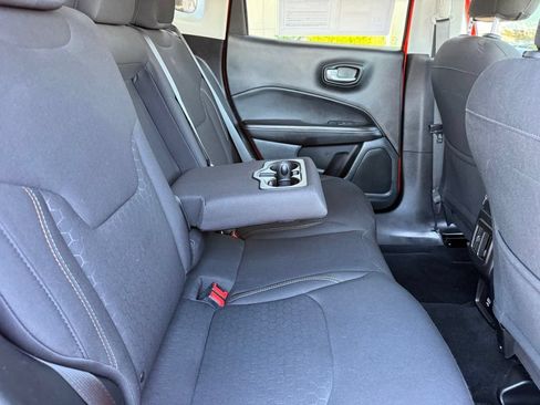 Used 2018 Jeep Compass Sport AWD/4WD image 41