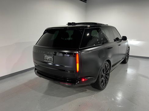 Used 2023 Land Rover Range Rover SE AWD/4WD image 16