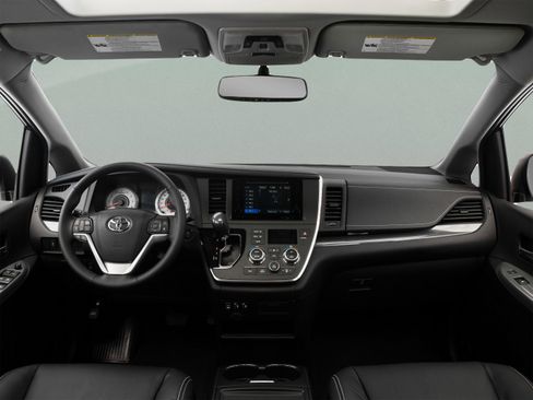 Used 2016 Toyota Sienna XLE FWD image 21