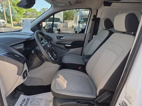Used 2023 Ford Transit Connect XLT FWD image 6
