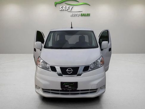 Used 2020 Nissan NV200 SV image 18