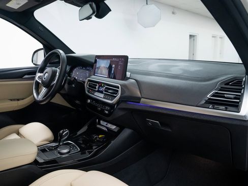 Used 2024 BMW X3 M40i w/ Premium Package image 27