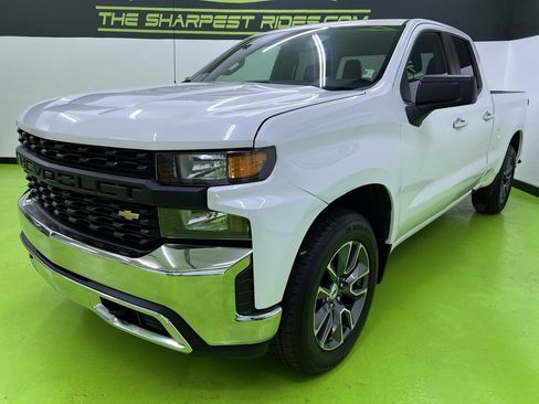 Used 2019 Chevrolet Silverado 1500 W/T w/ WT Convenience Package AWD/4WD image 5