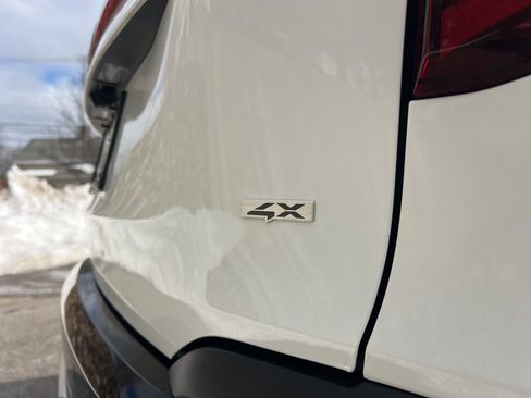 Certified 2025 Kia Seltos SX image 9