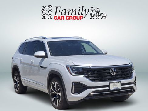 Used 2026 Volkswagen Atlas SEL Premium R-Line AWD/4WD image 2