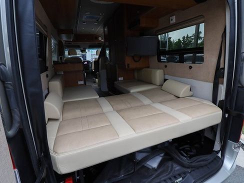 Used 2014 Mercedes-Benz Sprinter 3500 image 54