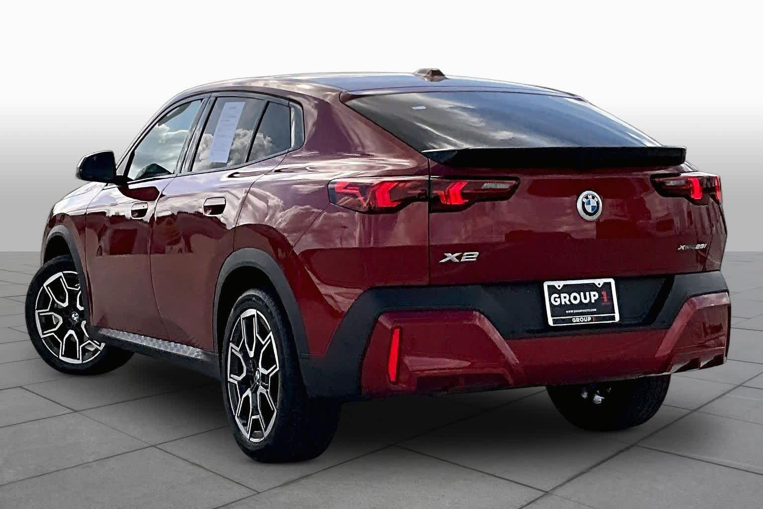 Used 2026 BMW X2 xDrive28i AWD/4WD image 11