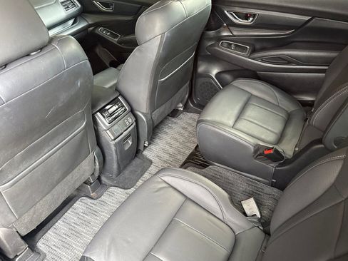 Used 2023 Subaru Ascent Limited AWD/4WD image 13
