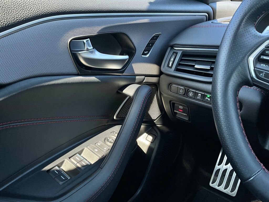Used 2025 Acura TLX w/ A-SPEC Package AWD/4WD image 24