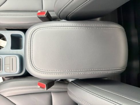 New 2026 Ford Maverick Lariat w/ Black Appearance Package image 25