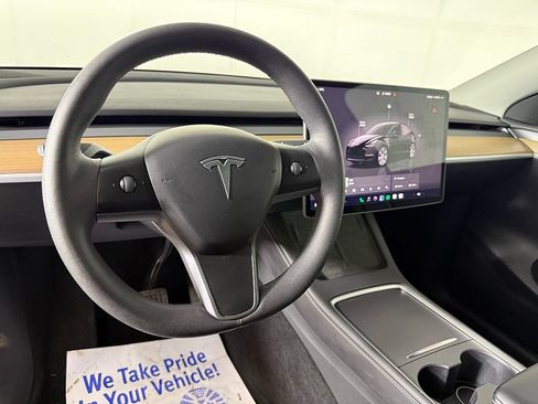 Used 2023 Tesla Model Y Long Range AWD/4WD image 24