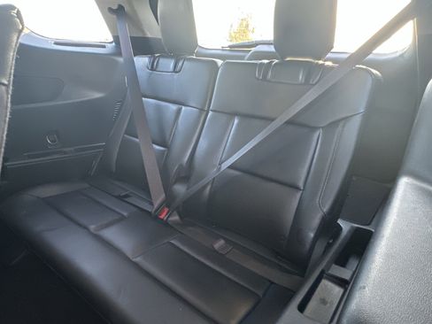 Used 2022 Ford Explorer Limited image 40