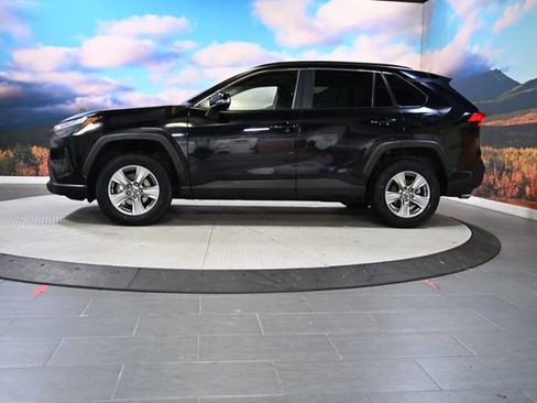 Used 2024 Toyota RAV4 XLE image 5