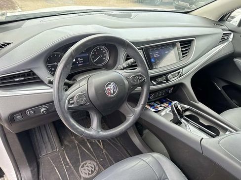 Used 2020 Buick Enclave Essence w/ Sound and Sites Package image 22