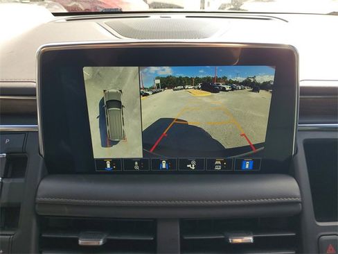 Used 2022 Chevrolet Tahoe High Country image 32