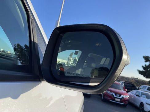 New 2026 Chevrolet Traverse Z71 w/ Enhanced Driving Package image 6