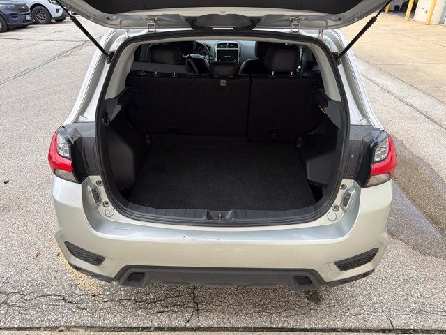 Used 2024 Mitsubishi Outlander Sport SE AWD/4WD image 14