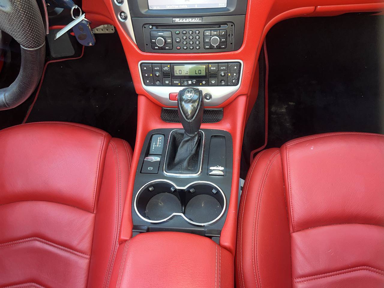 Used 2016 Maserati GranTurismo Sport RWD image 40