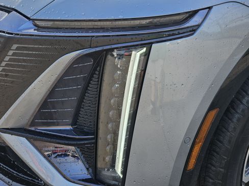 New 2026 Cadillac Lyriq Sport image 5