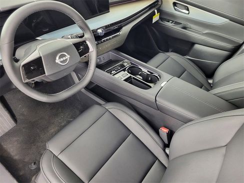 New 2025 Nissan Murano SL image 14