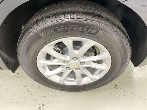 Used 2021 Chevrolet Equinox LS w/ LS Convenience Package image 10