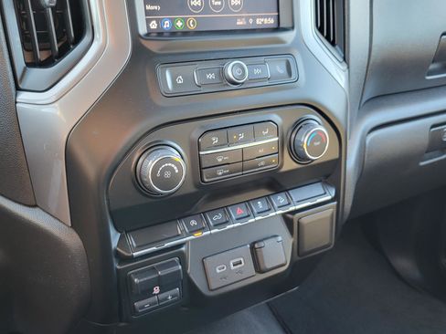 Used 2022 Chevrolet Silverado 1500 Custom Trail Boss w/ LPO, Dark Essentials Package image 26