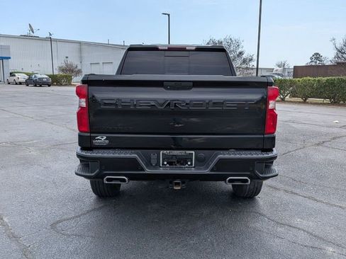 Used 2021 Chevrolet Silverado 1500 LT Trail Boss w/ Convenience Package II image 4