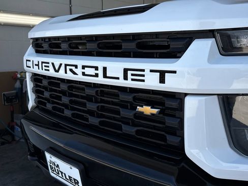 Used 2022 Chevrolet Silverado 2500 Custom AWD/4WD image 50