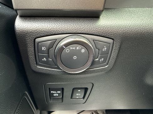 Used 2019 Ford F150 XLT w/ Equipment Group 302A Luxury image 28