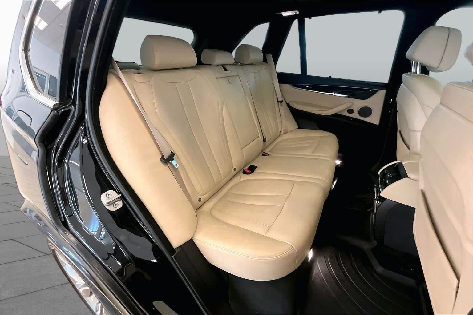 Used 2017 BMW X5 xDrive50i AWD/4WD image 19