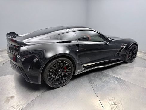 Used 2016 Chevrolet Corvette Z06 w/ 2LZ Preferred Equipment Group RWD image 5
