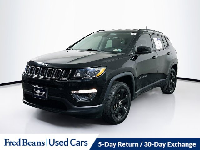 Used 2018 Jeep Compass Latitude w/ Popular Equipment Group AWD/4WD image 3