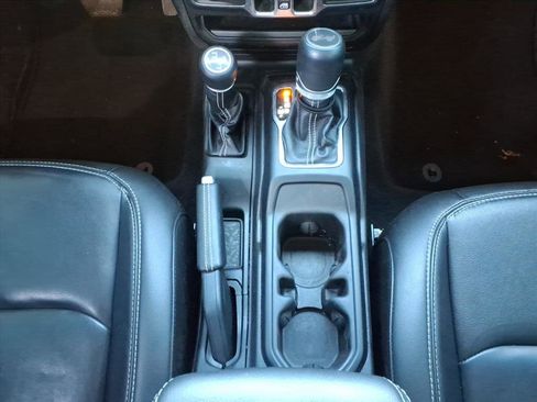 Used 2023 Jeep Wrangler Sahara w/ Cold Weather Group image 23