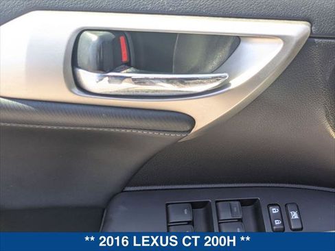 Used 2016 Lexus CT 200h image 11