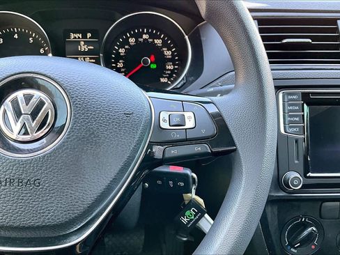 Used 2016 Volkswagen Jetta S FWD image 28