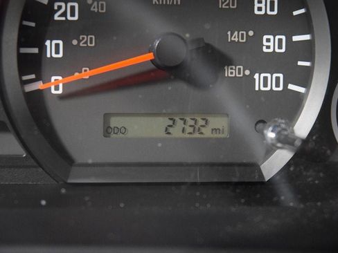 Used 2024 Chevrolet Low Cab Forward 5500XG image 31