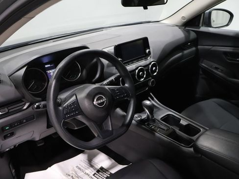 Used 2024 Nissan Sentra S image 16