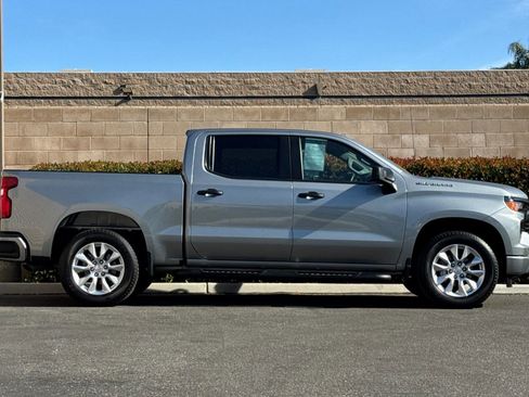 Certified 2025 Chevrolet Silverado 1500 Custom RWD image 3