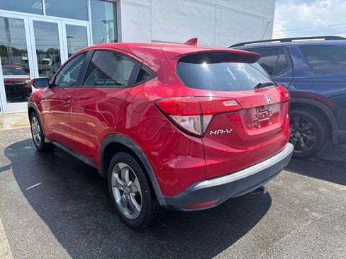 Used 2017 Honda HR-V EX image 6