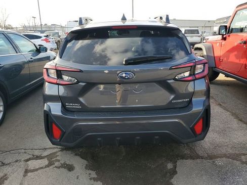 Used 2024 Subaru Crosstrek 2.0i Premium image 8
