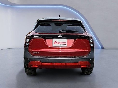 New 2025 Nissan Kicks SV w/ Interior Electronics Package image 4